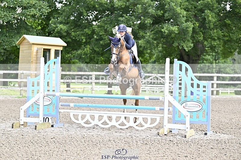 240710-114921-22490 - Cls 203 4 Yr Old 90cm