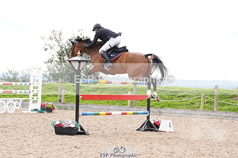 240915A-151132-10798 - Cls 28 Chard Sept GP Jump Off