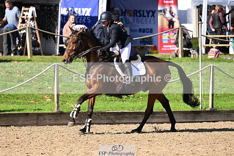 251024A-125641-10530 - C-212-Jemima.Stratton