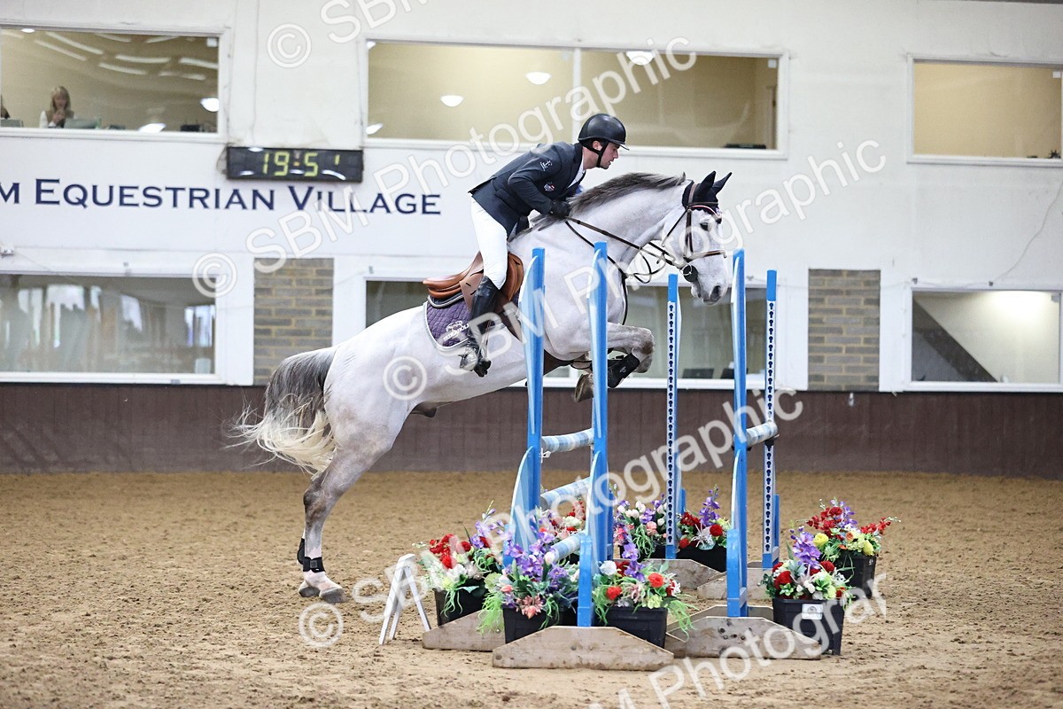 SBM_004693 - Class 16 - Senior Newcomers - 1.10m