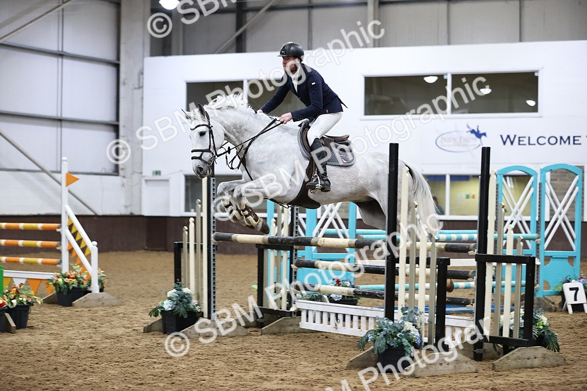 SBM_001501 - Class 4 - Senior Newcomers - 1.10m Open