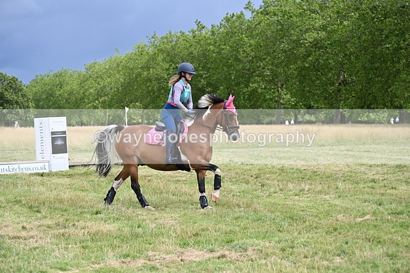 WJ6_2727 - Time at Jump 11:06 to 11:40