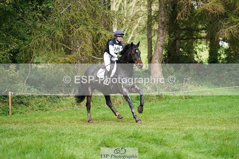 231020-135314-09408 - 108-BELGRAVE.IRENA-Lizzie.Scholefield-XC