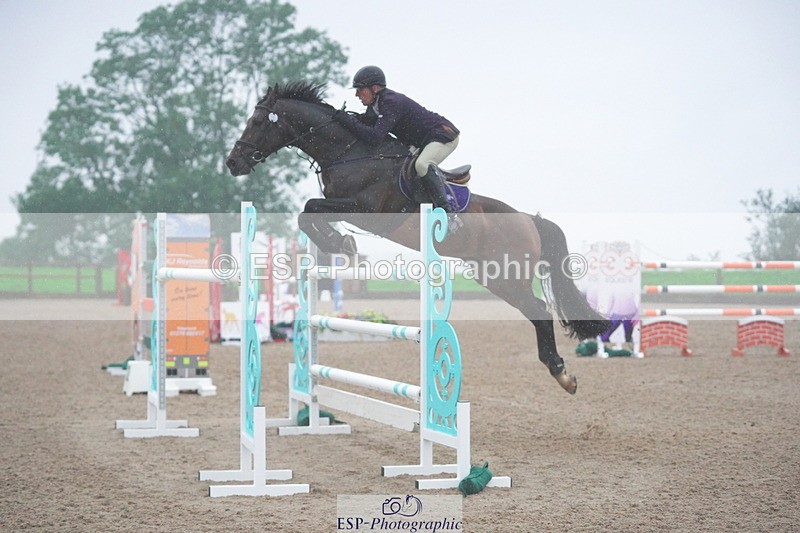 231017A-105356-06586 - Cls 26 Chard Equ Grand Prix