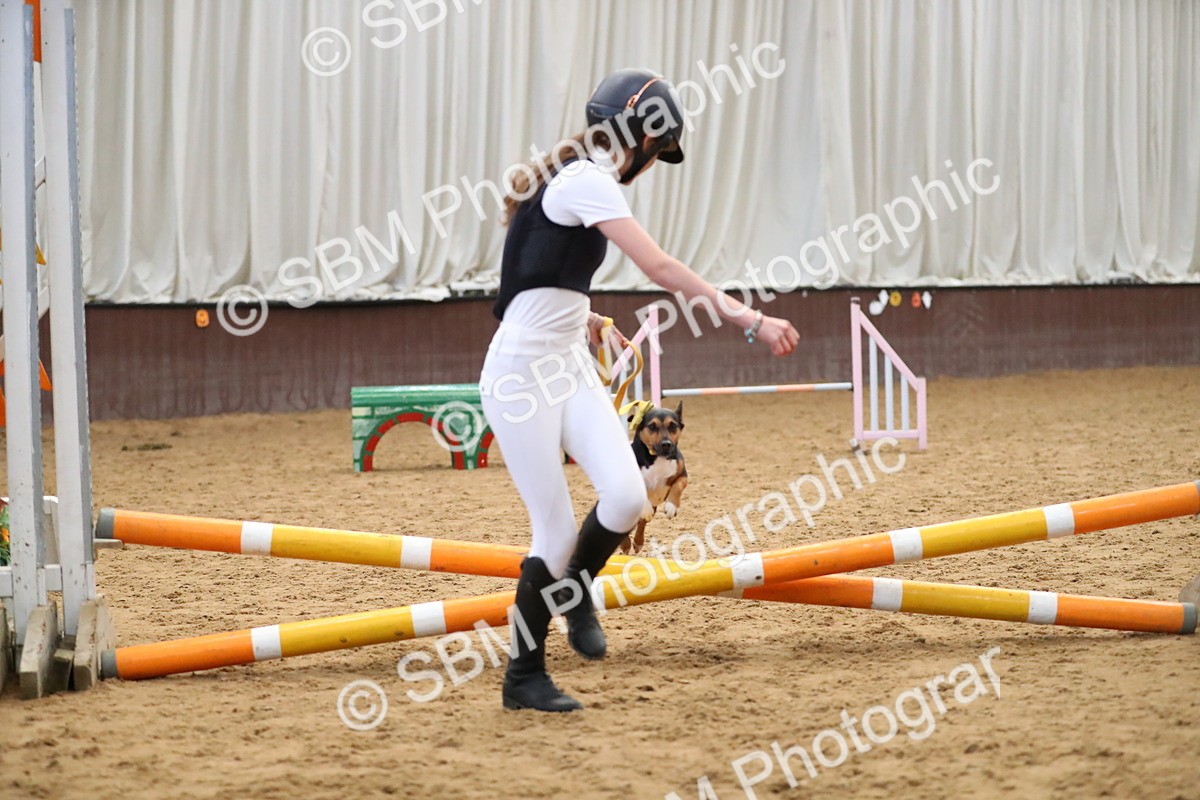 SBM_001923 - Class 3 - Horse & Hound