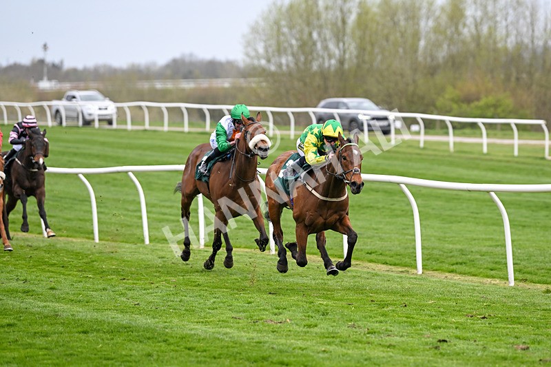 090425-Race 6-Green Pursuit-0194 - Race 6