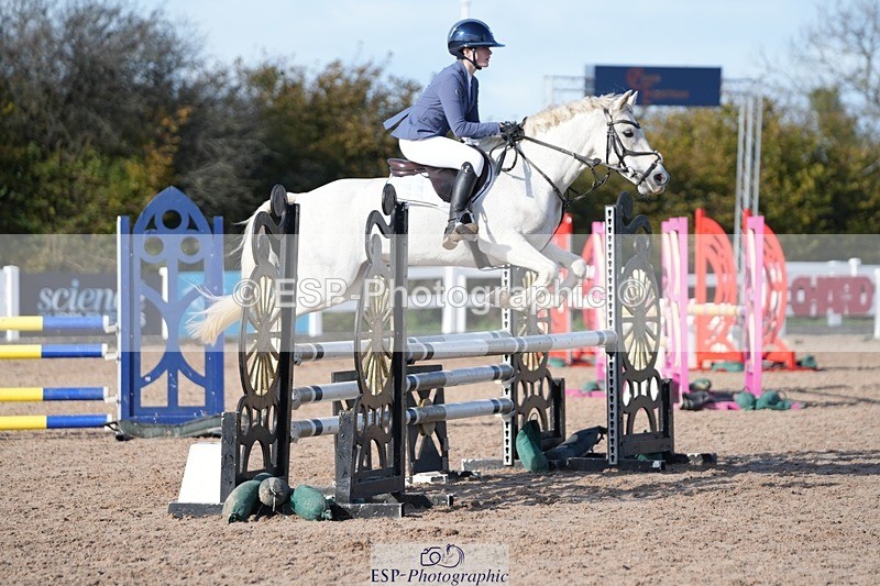 251025-130351-00463 - Cls 9 Pony Winter Discovery and 90cm