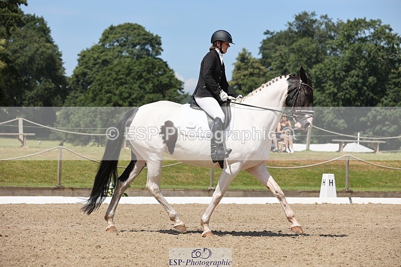 240719-121318-01618 - 123-Michelle_Wallis-Alvescot_Winning_Mood