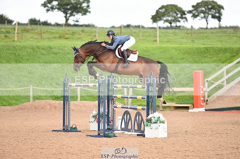 230812A-163644-10310 - Cls 38 Nat 1.40m Open