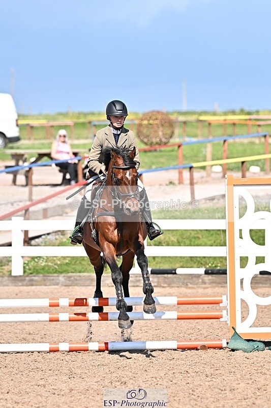 250513-160844-00160 - Clr Rnd & 60cm