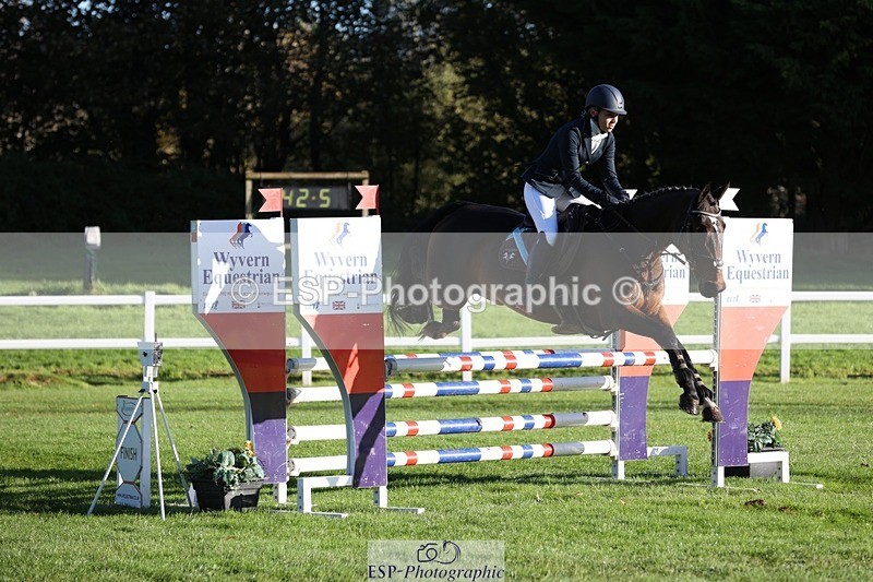 231022-094421-24083 - 670-SEEK.INDI-Maia.Ramasamy-TrotUp+SJ