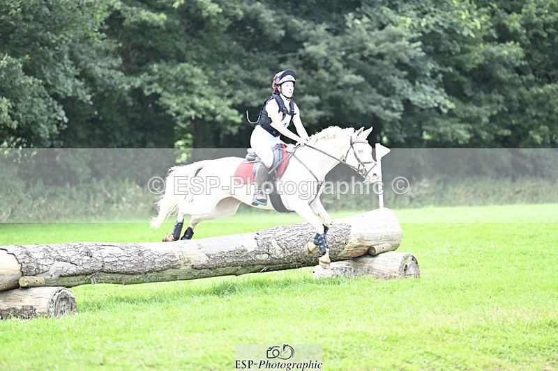 240804-162738-17962 - 614-Jessica_Lee-TULLY_FLOWER