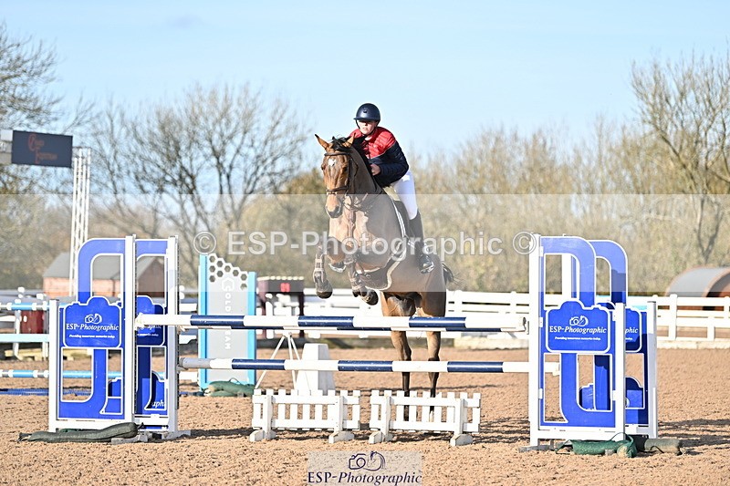 241113A-135317-00742 - Cls 05A&B Snr Fox & 1.20m Open