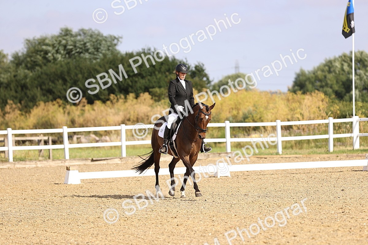 SBM_008557 - Novice 5 - 08.30-9.33