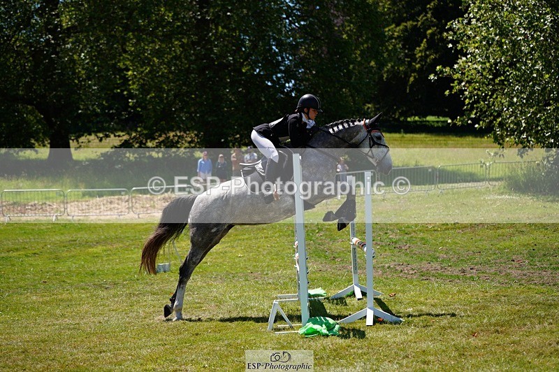 240629X-125306-4960 - 210-Tarka_Abraham-QUEEN_RUBIE