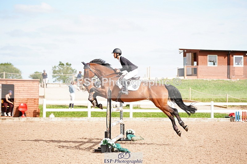 240803A-163130-09280 - Cls 40 Snr 1.15m Open