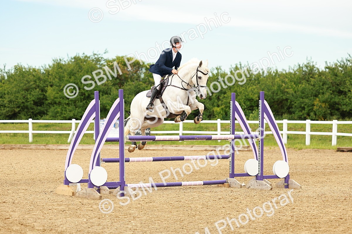 SBM_002100 - Class 4 - Senior Newcomers - 1.10m