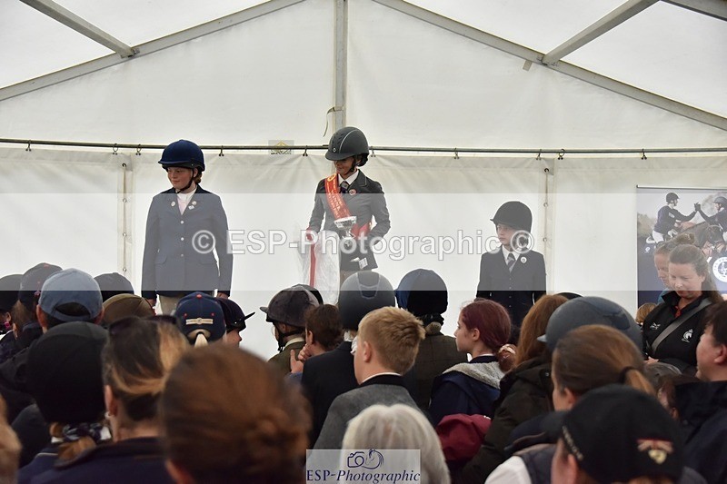 230825-171250-12987 - Friday 60cm and 70cm presentations