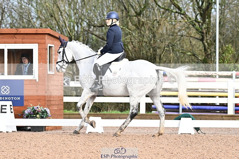 240218A-091809-04713 - 147-Tammie.Wells-Silver.moonshine