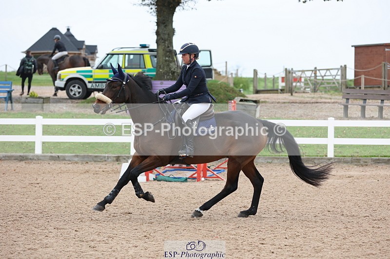 241101A-115015-01516 - FRI Cls 5 Newcomers and 1.10m Open