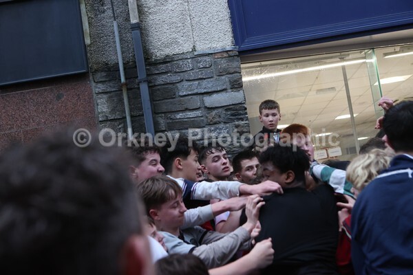 AA076185 - Christmas Boys Ba'