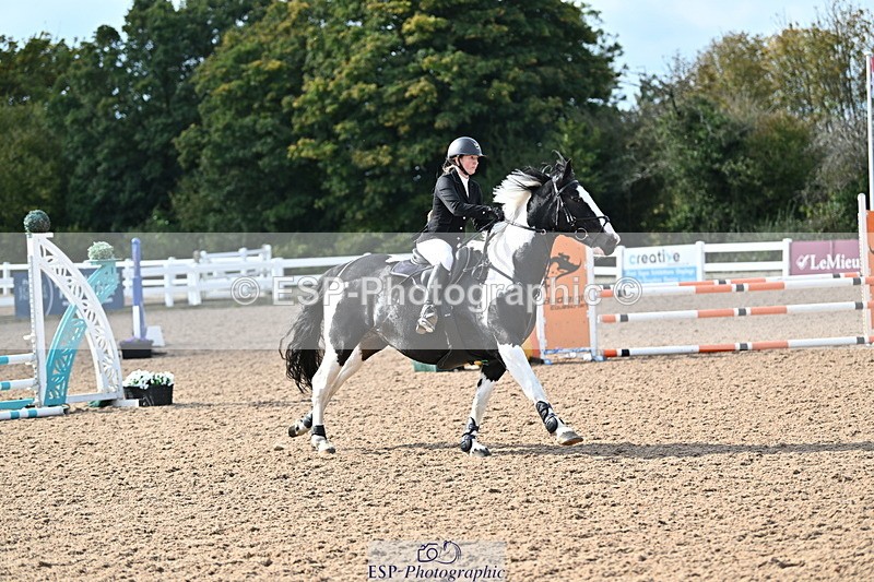 241004A-115528-01739 - Fri 08 85cm Amateur Quals