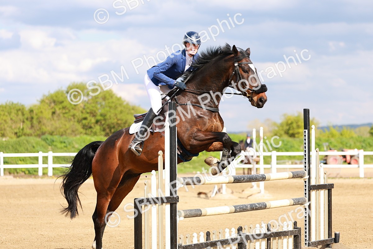 SBM_002486 - Class 5 - Senior Foxhunter - 1.20m