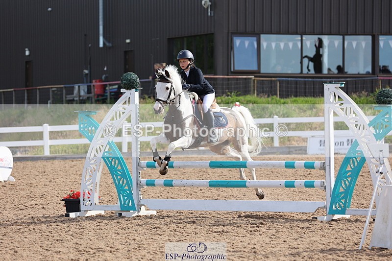 240629A-085839-02787 - Cls 16 British Novice and 80cm Open