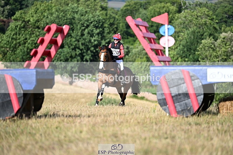 250803A-180240-18568 - S-870-Chris.Ellis-SKELWITH.BLUE.BELLE.AMOUR