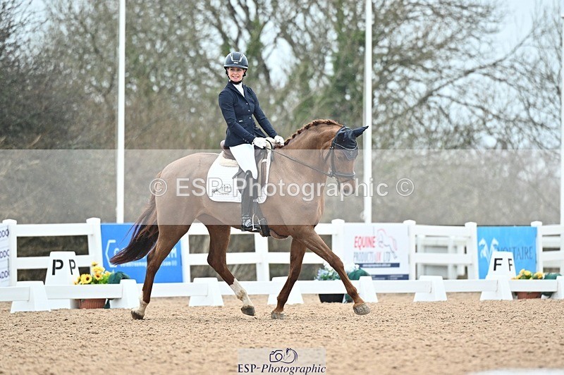 250214-121135-01459 - 148-Robyn.Walker-Voila.St.Giles