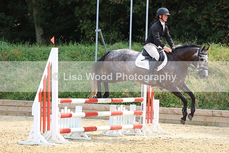 3E7A1225 - Class 4: Senior British Novice/90cm open