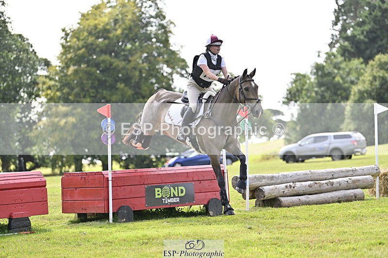 240825X-140356-34726 - 80cm XC 14.30 to 15.30