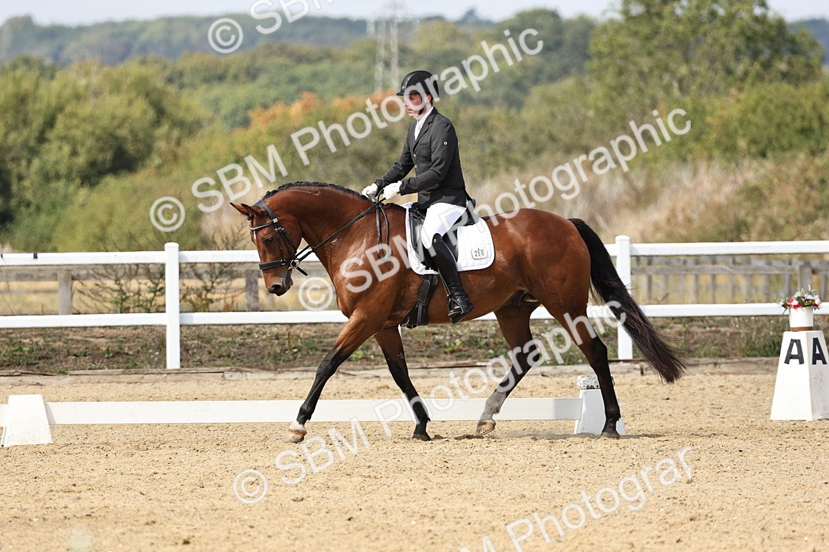 SBM_018716 - Class 16 - Novice 5 - 12.08-13.11