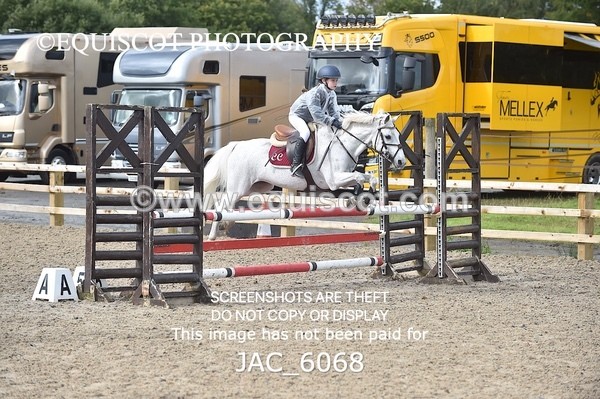 JAC_6068 - CLASS 6 SAT Springboard 128cm/ 138cm Restricted Handicap