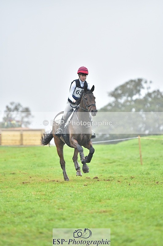 231021-103130-14352 - 658-DANCING.PADDE-Fenella.Redvers-SC+XC