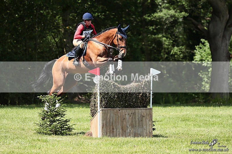 BEXC 300526 854a - Equestrian