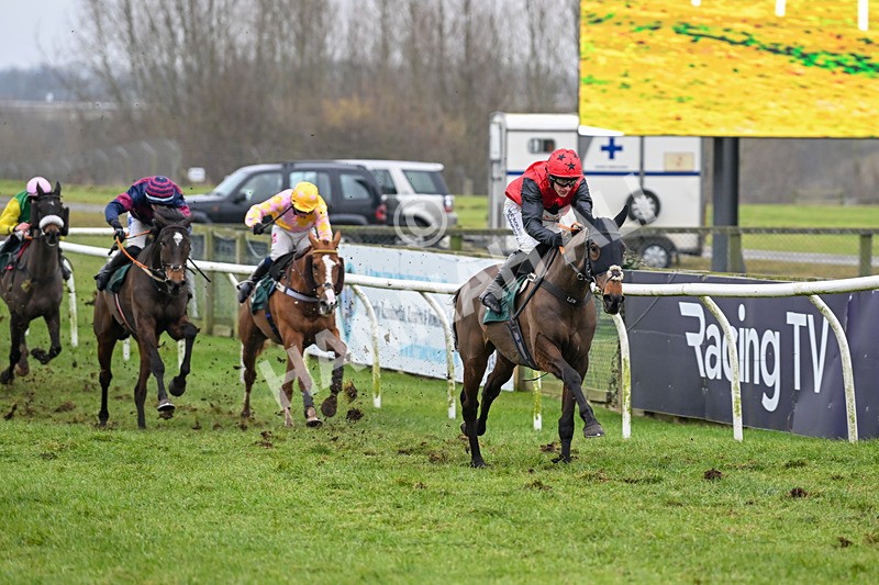 310125-Race 4-We Got Your Back-5571 - Race 4