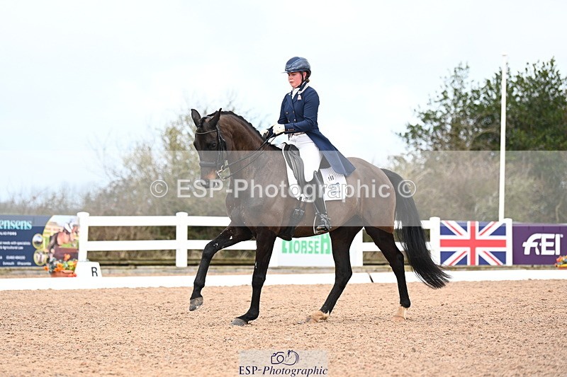 240218A-122828-07144 - 160-Abbie.Newbury-Seagry.Firstamour