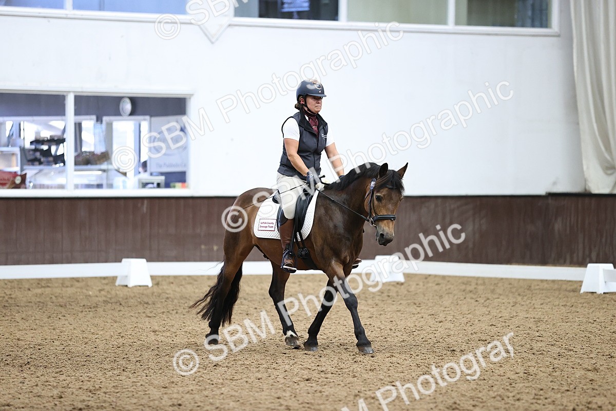 SBM_002418 - Novice 4 - 13.38-14.30