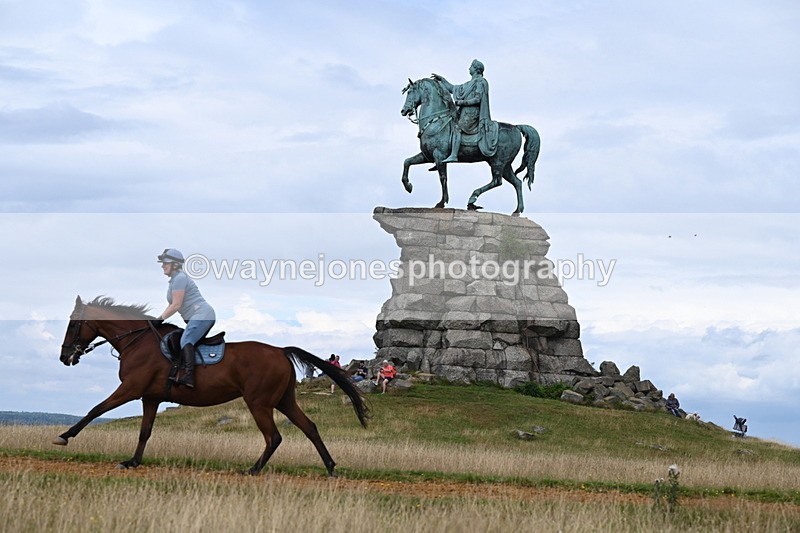 DSC_7643 - Time at Statue 13:16 to 13:52