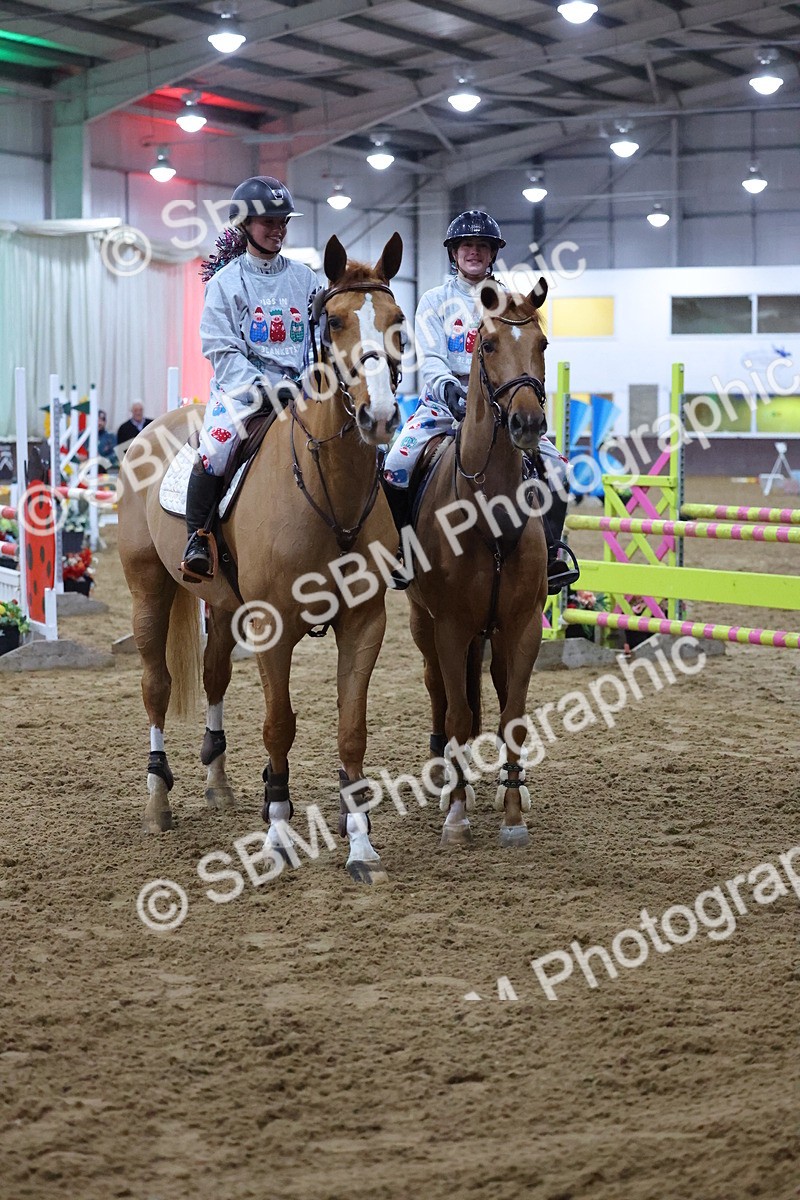 SBM_004321 - Class 20 - Pairs Relay Jumping 1.10m