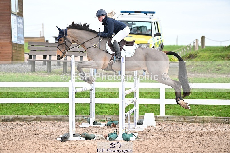 241206-124359-00800 - Cls 5 Newcomers and 1.10m Open