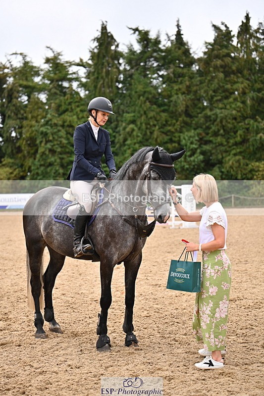 250817A-111009-04022 - Cls 16 Snr British Novice