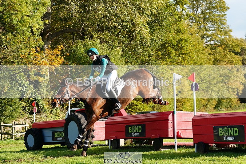 251025A-144930-21095 - G-525-Henrietta.Hack