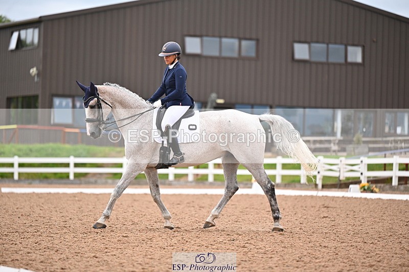 240817A-172445-10706 - 293-Layla.Ambersley-Broadbent-Galwaybay.Buddy