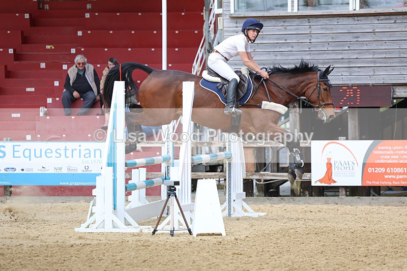 3E7A0542 - Class 10: Senior 95cm open