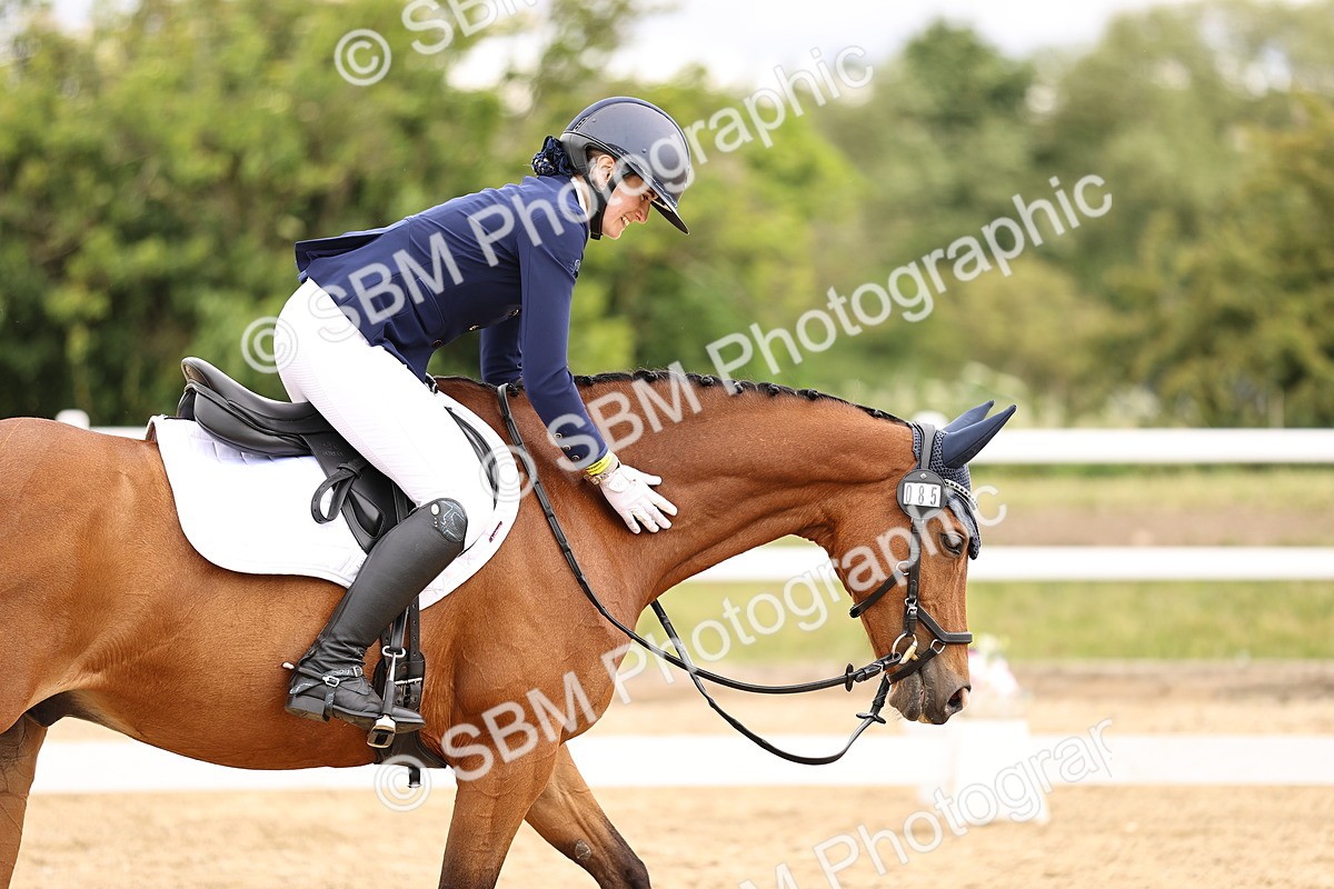 SBM_002807 - Class 2 - Novice 4 - 12.00-13.10