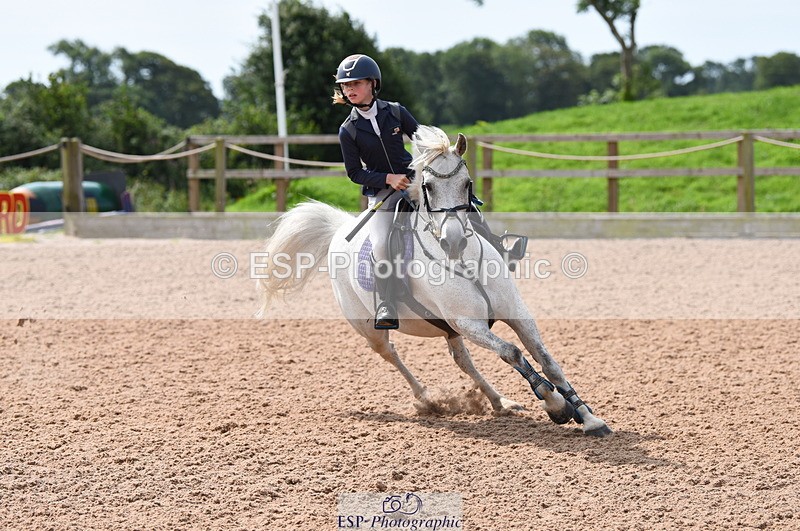 230716A-102146-01986 - Cls 35 Springboard 128cm & 138cm