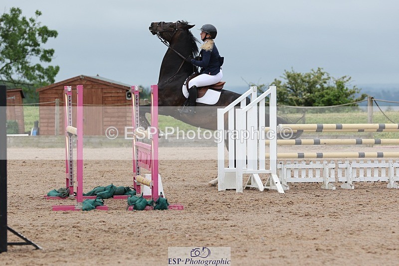 250524-093503-03860 - Cls 13  A&B 1.05m & 1.10m open