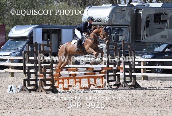 BPP_9926 - CLASS 19 SUN Senior British Novice/ 90cm Open